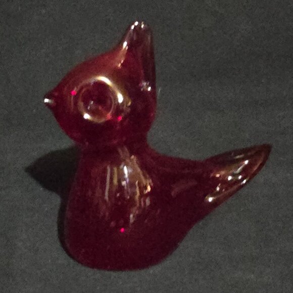 Viking Glass Ruby Red Cardinal Art Glass Bird - 4 1/2" x 2" x 4 1/2" - Picture 1 of 6